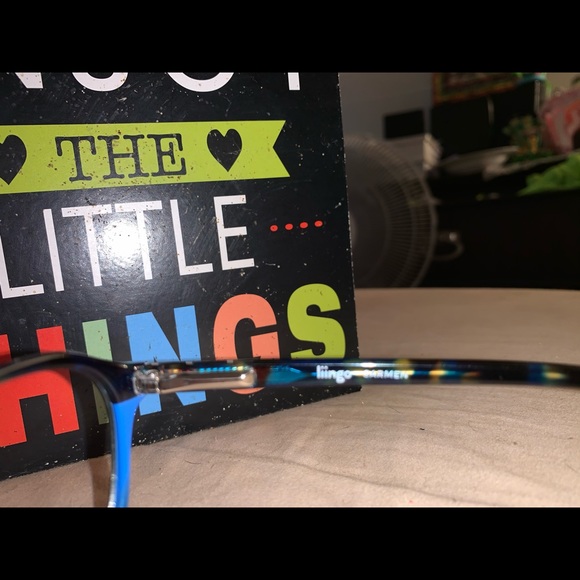 Eyeglass - Picture 6 of 6